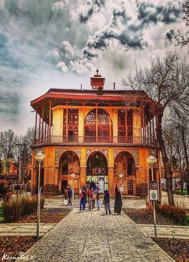 مدينة قزوين
قصر چهل ستون
كنيسة كانتور
إمام زاده