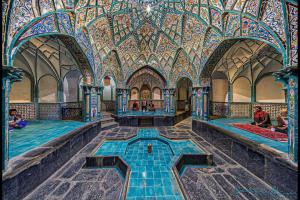 اراك (حمام الفصول الأربعة و قلعة الحاج وكيل و حديقة الحيوانات و الغابات و شلال المزرعة)