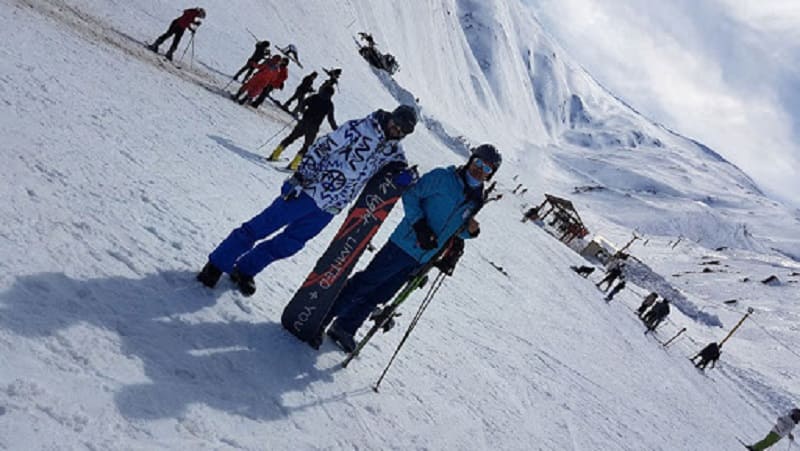 طرقبه (مطعم تشریفات و ترفیهات طرقبه و نهر طرقبه و حدیقة غابة وکیل آباد و منتزه کمر مقبوله)