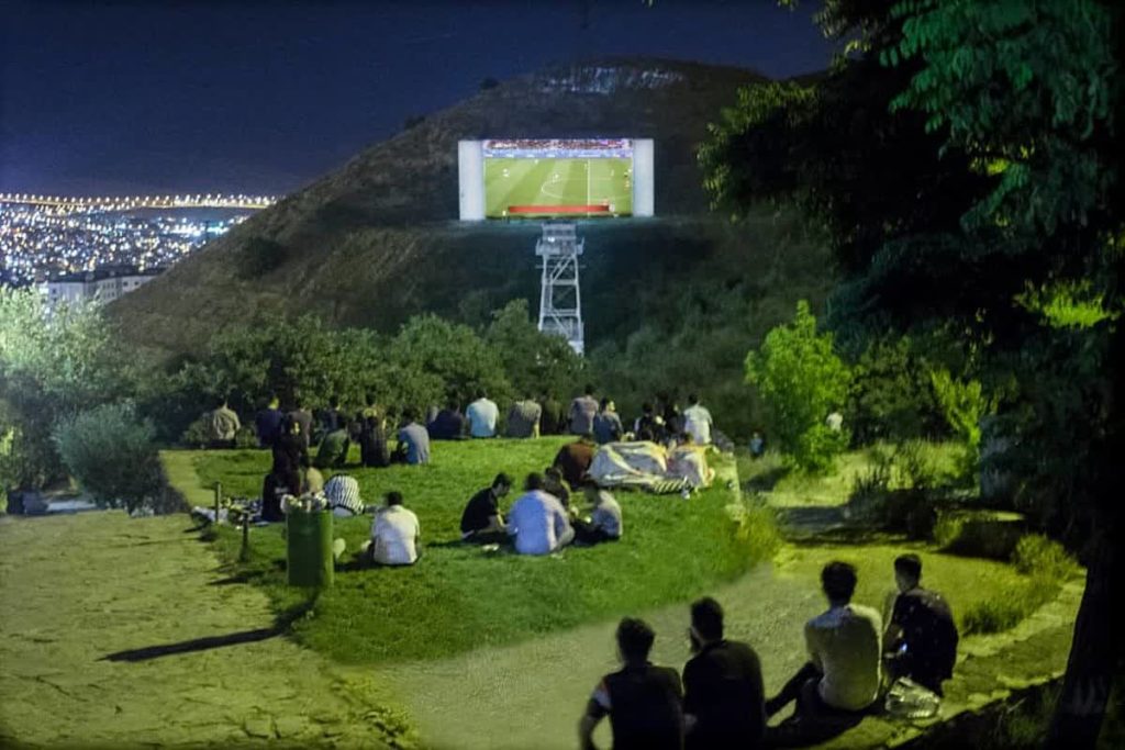 قصر آصف وزیري و حديقة التوليب سنندج و سينما في الهواء الطلق و قصر سالار سعيد